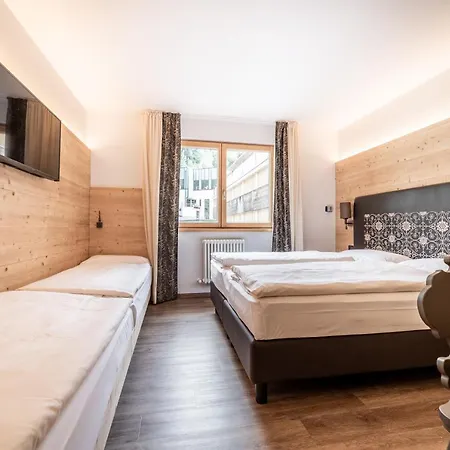 Otel Ravelli Sporting Mezzana (Trentino Alto Adige)